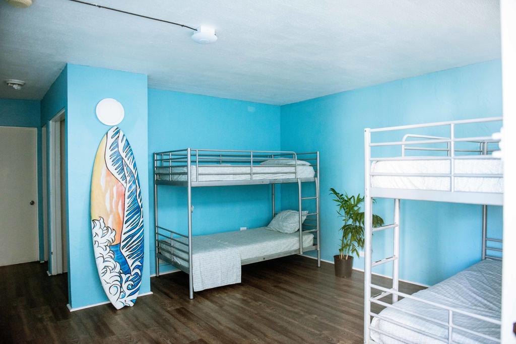 Polynesian Hostel Beach Club Гонолулу Экстерьер фото